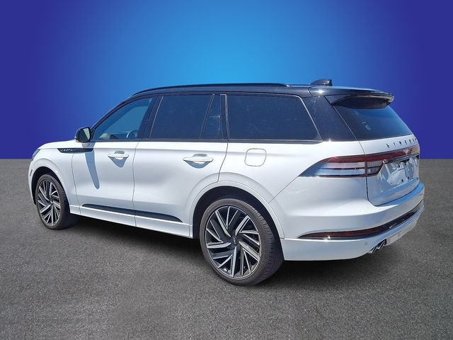 Used 2025 Lincoln Aviator Black Label w/ Black Label Special Edition AWD/4WD image 6