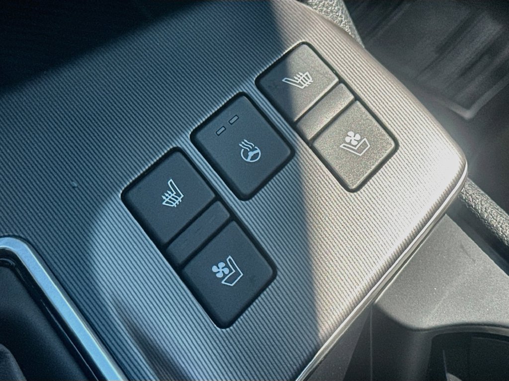 New 2027 Kia Sportage SX FWD image 21