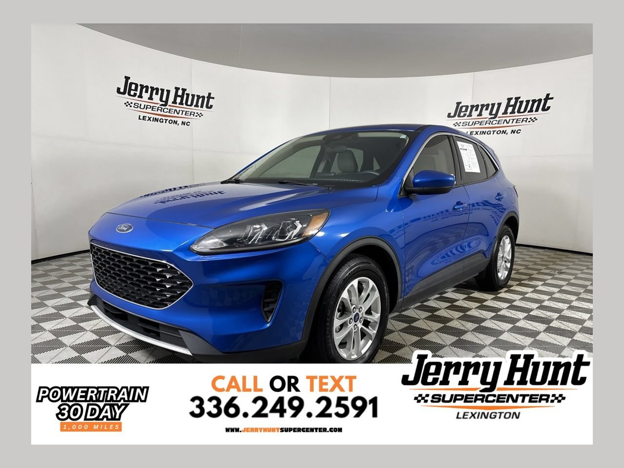 Used 2020 Ford Escape SE FWD image 1