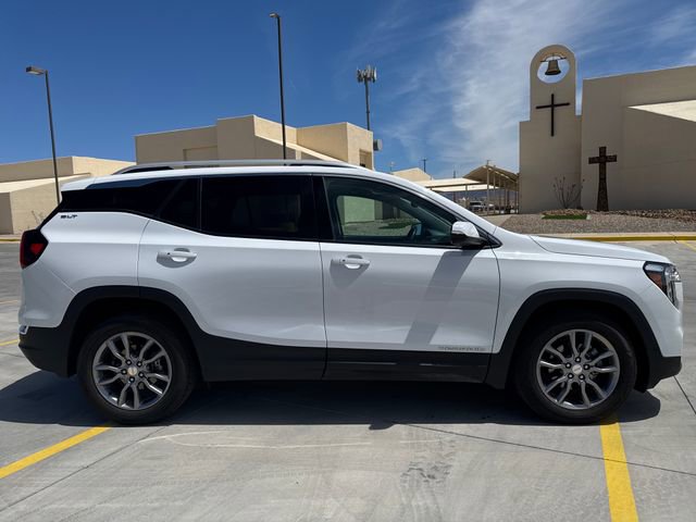 Used 2024 GMC Terrain SLT FWD image 6