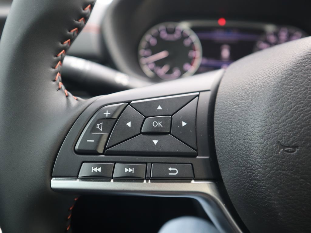 Used 2025 Nissan Sentra SR image 21