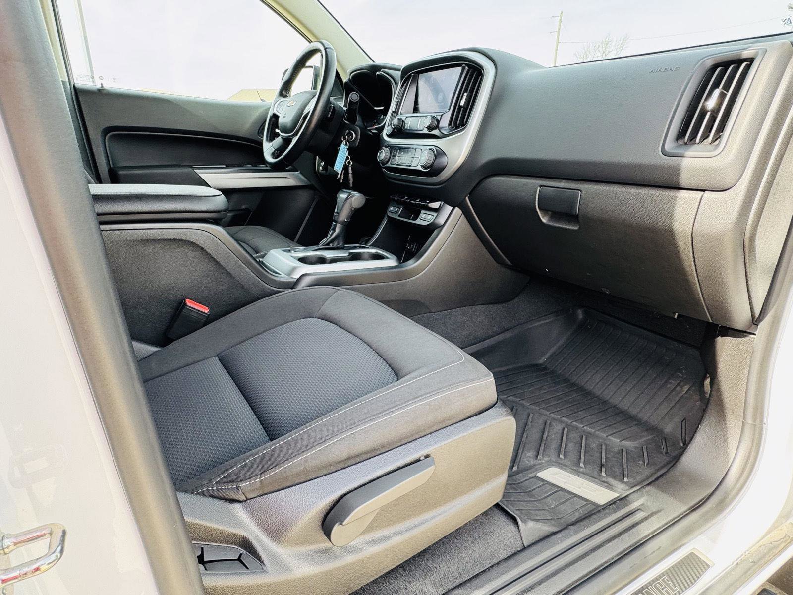 Used 2021 Chevrolet Colorado LT w/ LT Convenience Package image 29