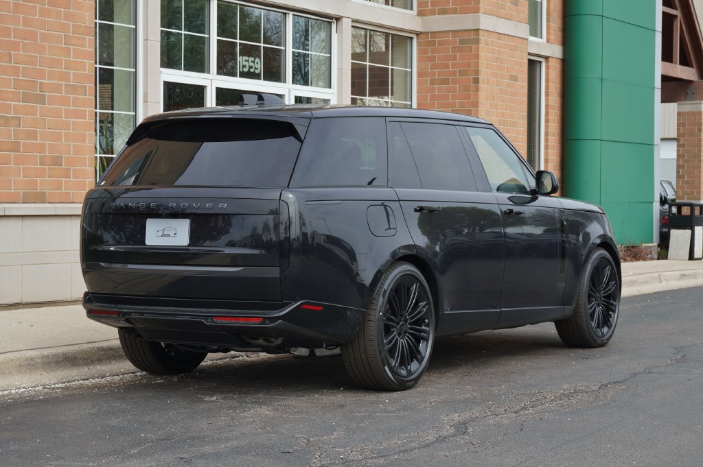 New 2026 Land Rover Range Rover Long Wheelbase SE AWD/4WD image 6