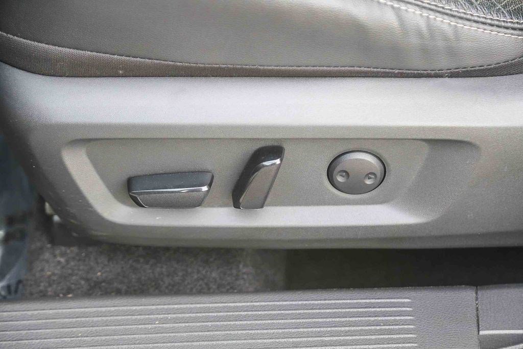 Used 2021 Nissan Rogue SL FWD image 20