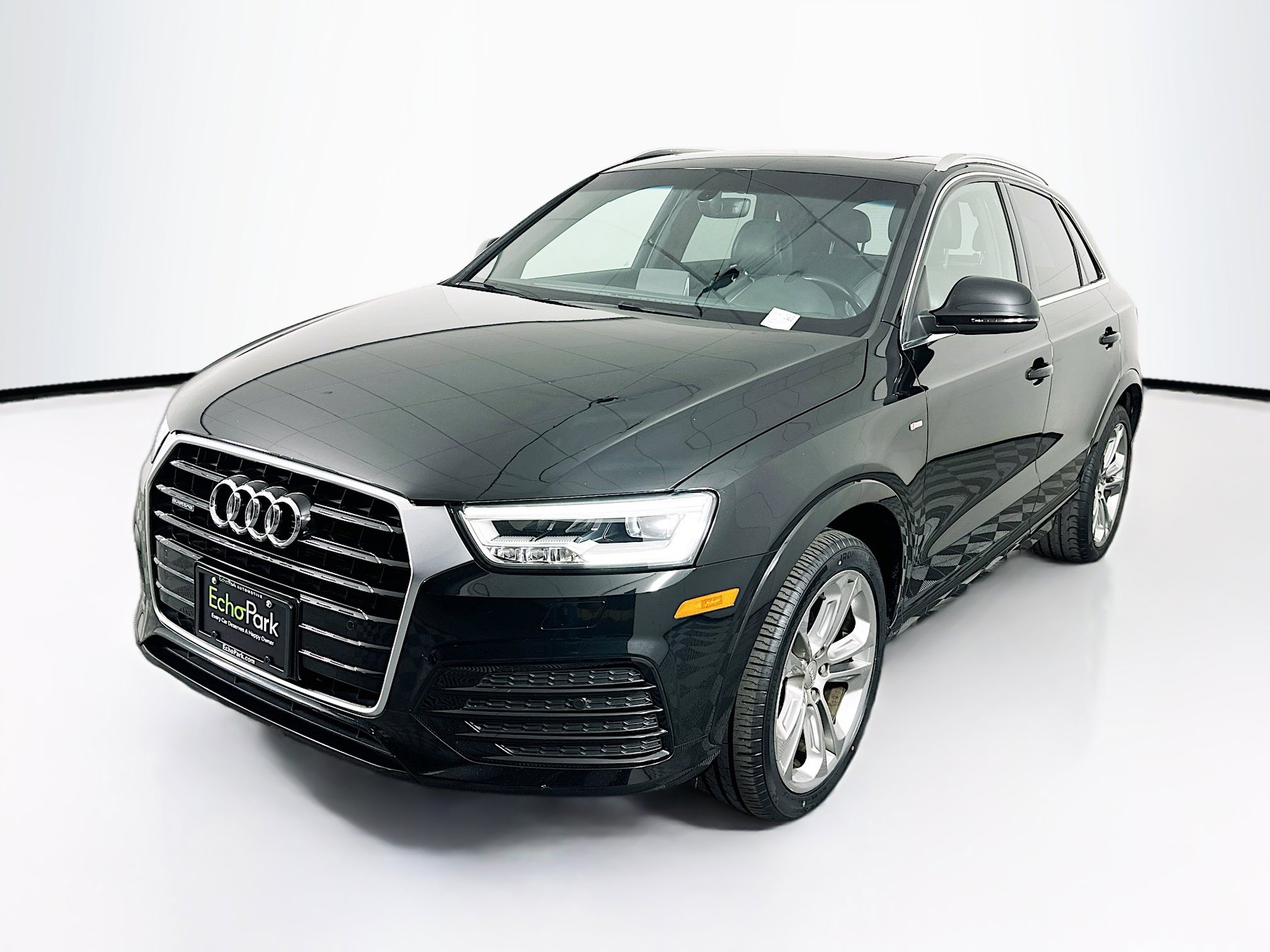 Used 2016 Audi Q3 2.0T Prestige w/ Prestige Package AWD/4WD image 3