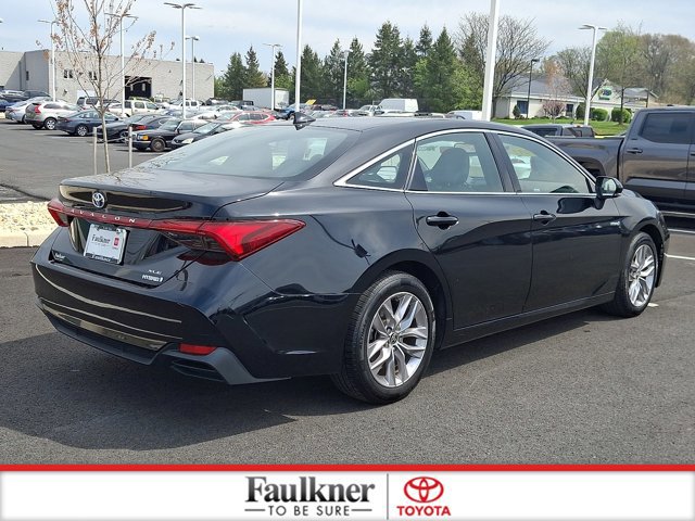 Certified 2020 Toyota Avalon XLE w/ Moonroof Package image 6