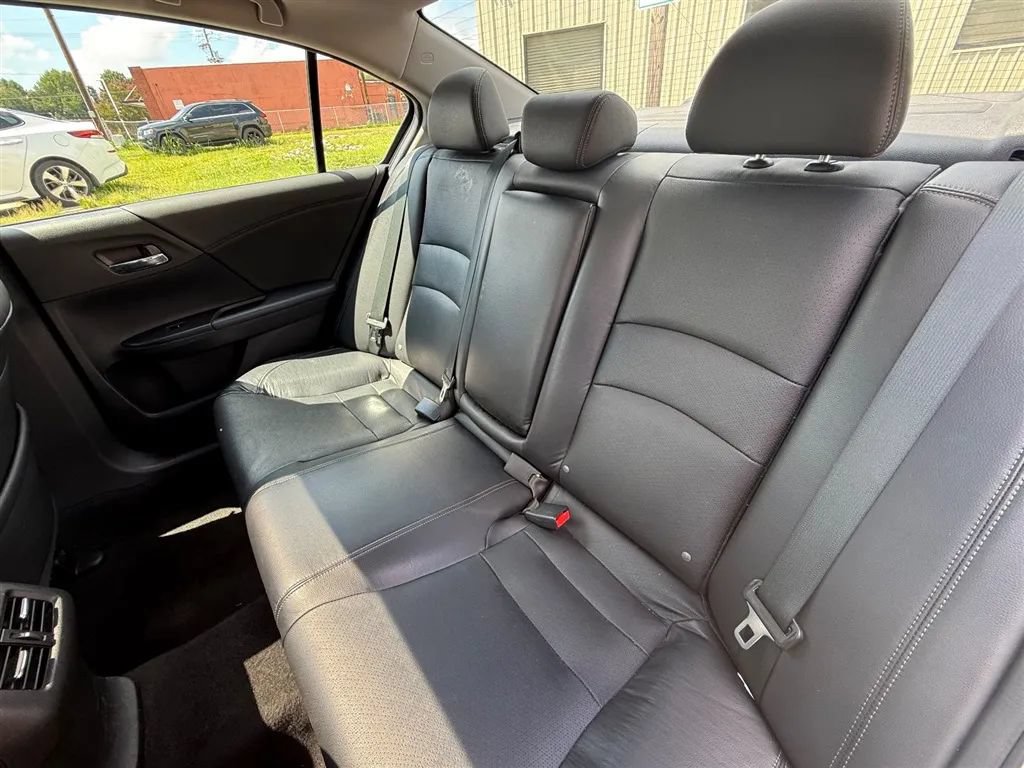 Used 2015 Honda Accord EX-L image 27