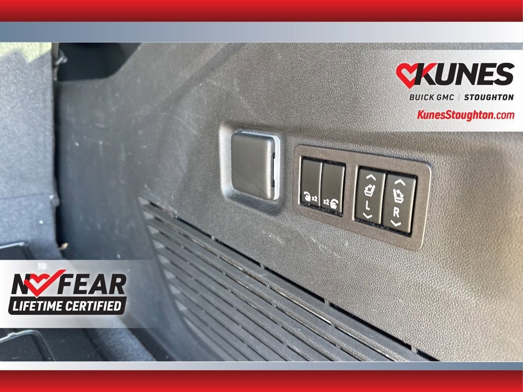 Used 2023 GMC Yukon XL Denali Ultimate image 48