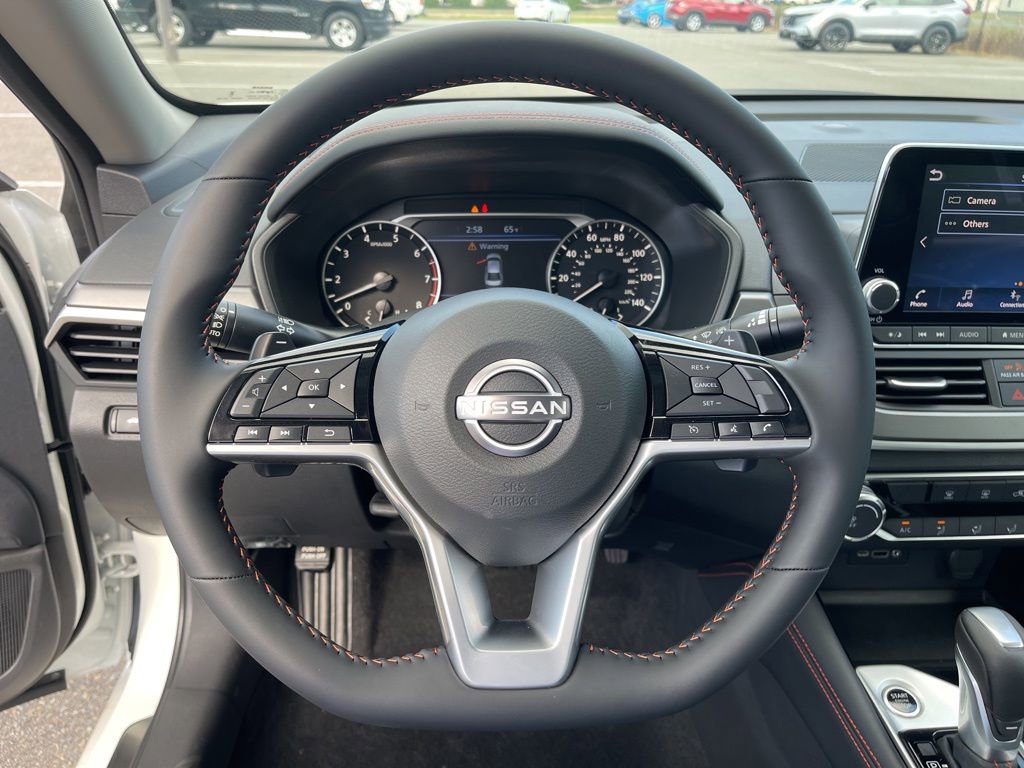 New 2025 Nissan Altima 2.5 SR image 13