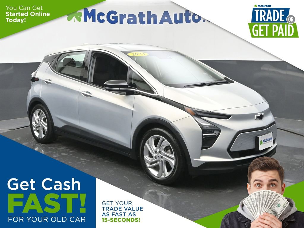 Used 2023 Chevrolet Bolt LT FWD image 1