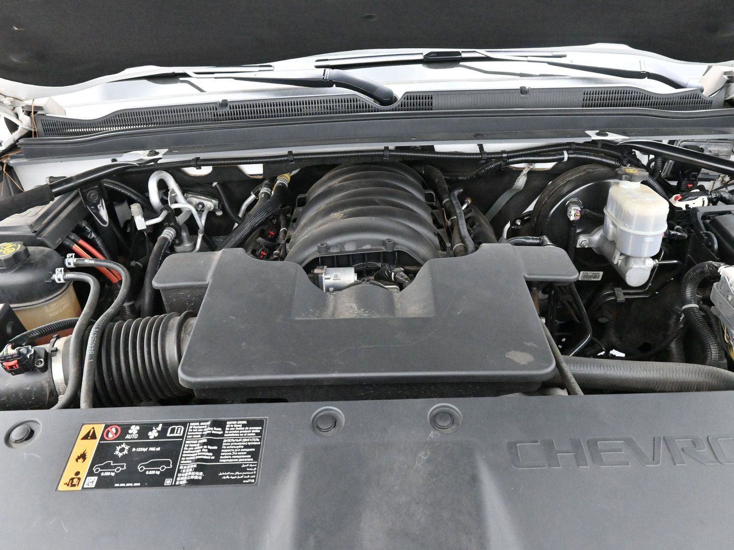 Used 2019 Chevrolet Suburban Premier AWD/4WD image 46
