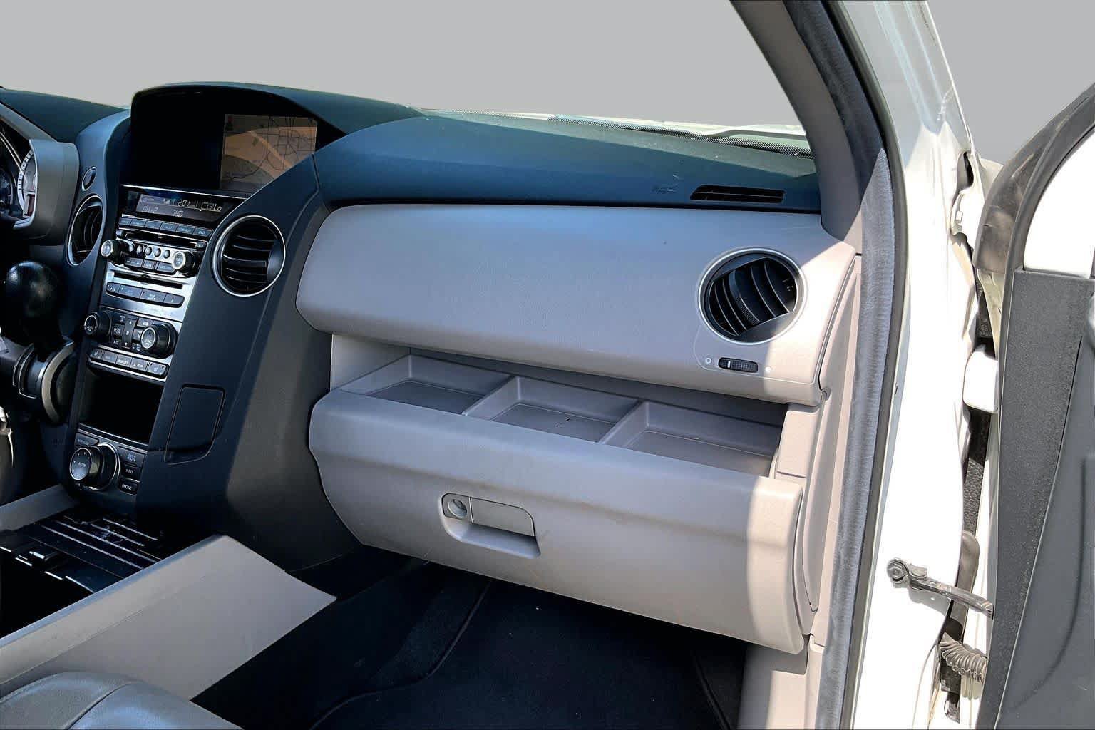 Used 2012 Honda Pilot Touring image 17