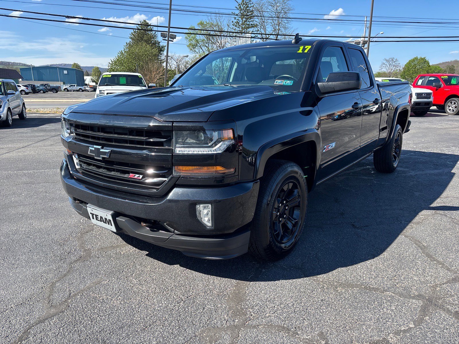 Used 2017 Chevrolet Silverado 1500 LT w/ Midnight Edition image 3
