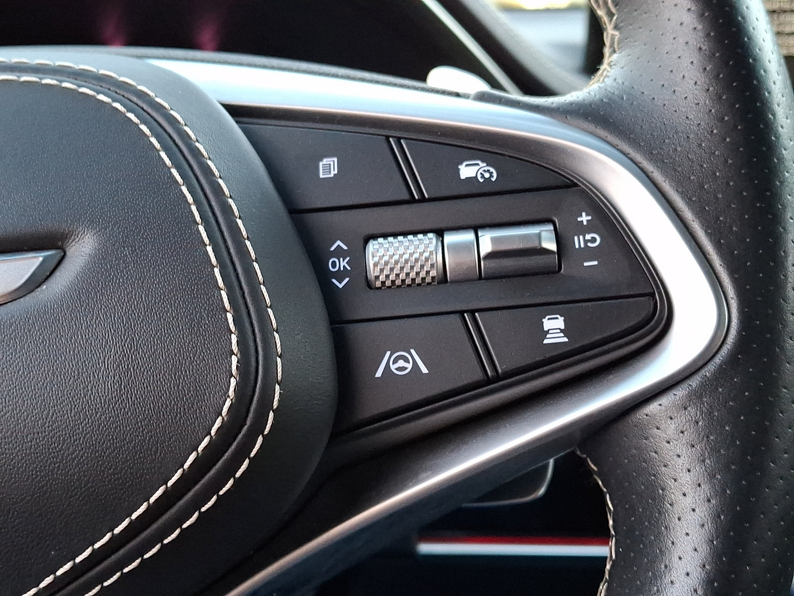 Certified 2023 Genesis Electrified GV70 w/ Prestige Package AWD/4WD image 24