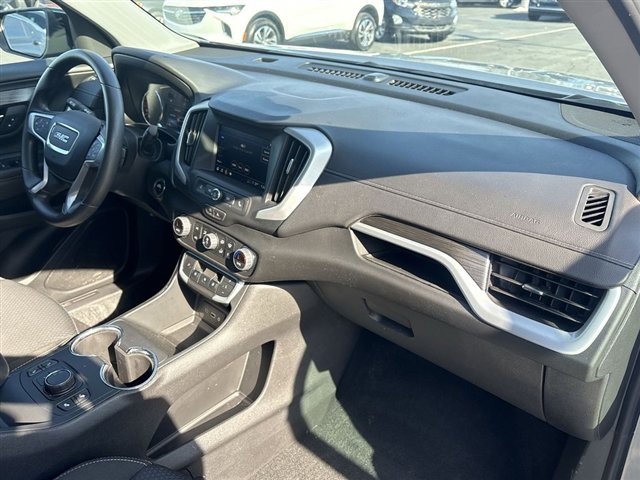 Certified 2023 GMC Terrain SLE w/ Driver Convenience Package image 27