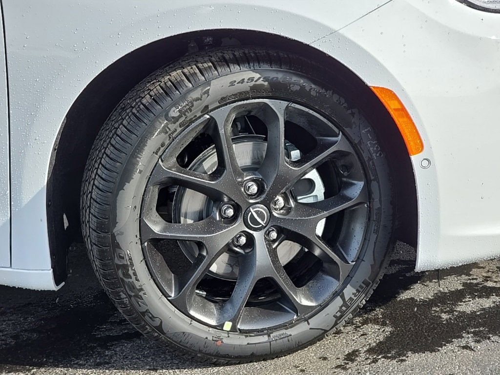 New 2026 Chrysler Pacifica Limited w/ S Appearance Package image 56