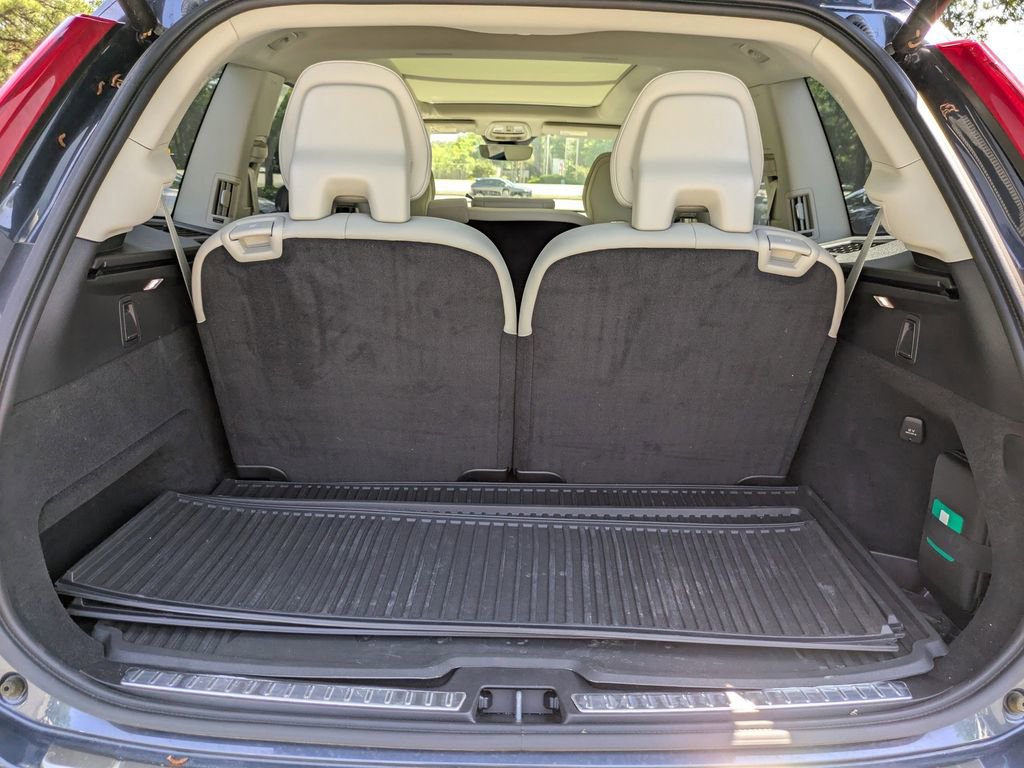 Certified 2024 Volvo XC90 B6 Plus w/ Protection Package Premier AWD/4WD image 12