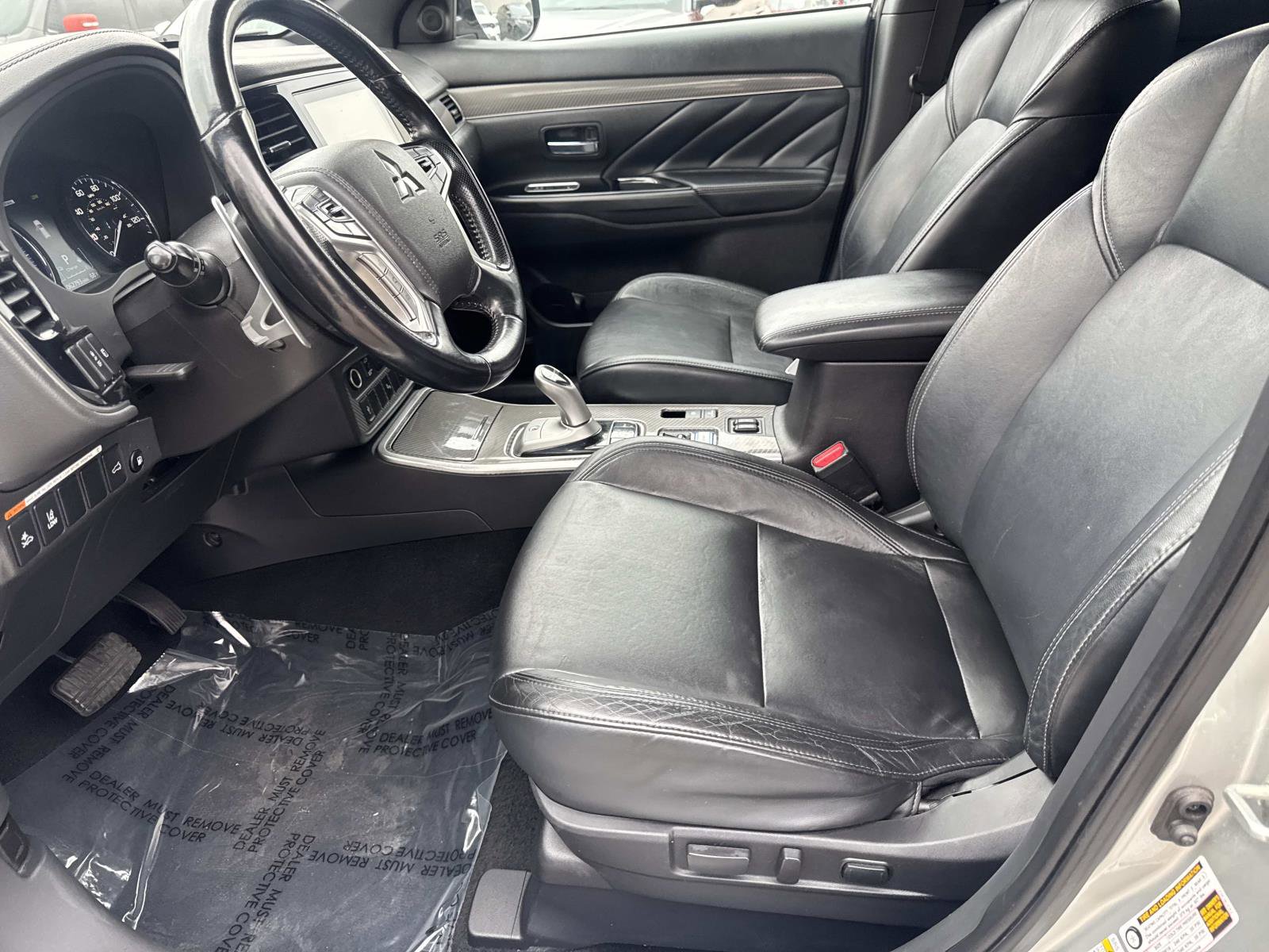 Used 2022 Mitsubishi Outlander GT image 13