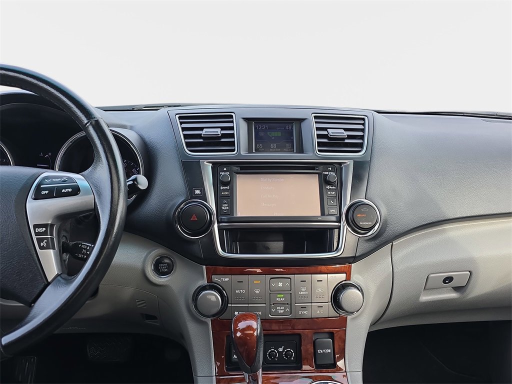 Used 2013 Toyota Highlander Limited image 21