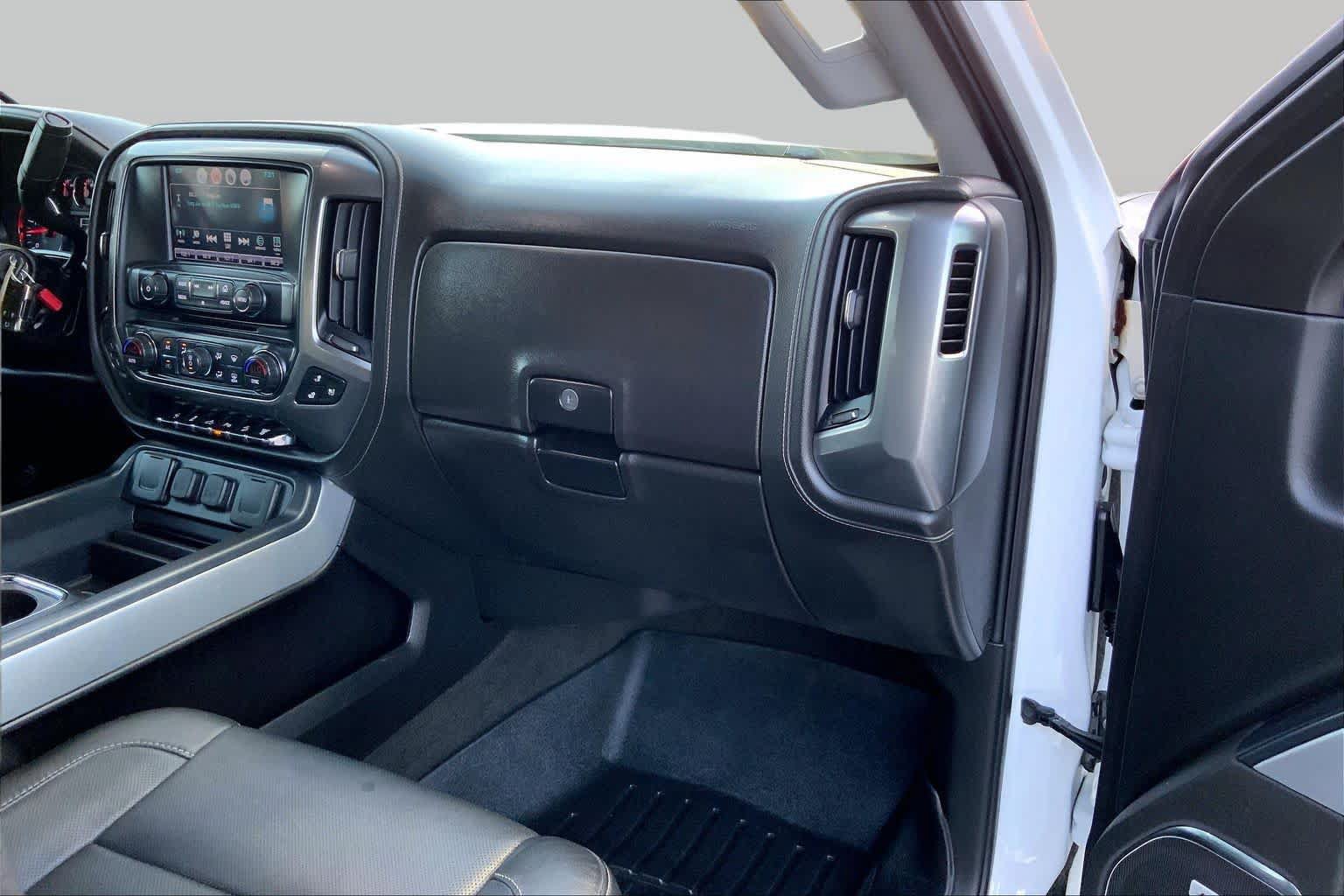 Used 2018 Chevrolet Silverado 2500 LTZ w/ Duramax Plus Package AWD/4WD image 16