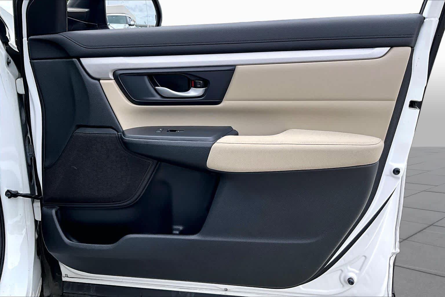 Used 2020 Honda CR-V LX image 20