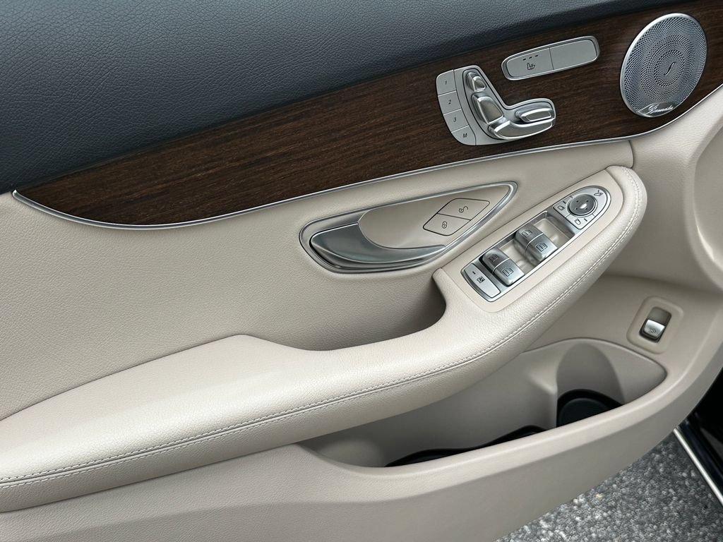 Certified 2021 Mercedes-Benz C 300 4MATIC Sedan image 11