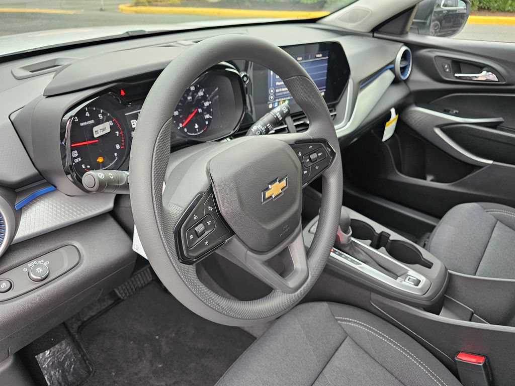 New 2026 Chevrolet Trax LS FWD image 25