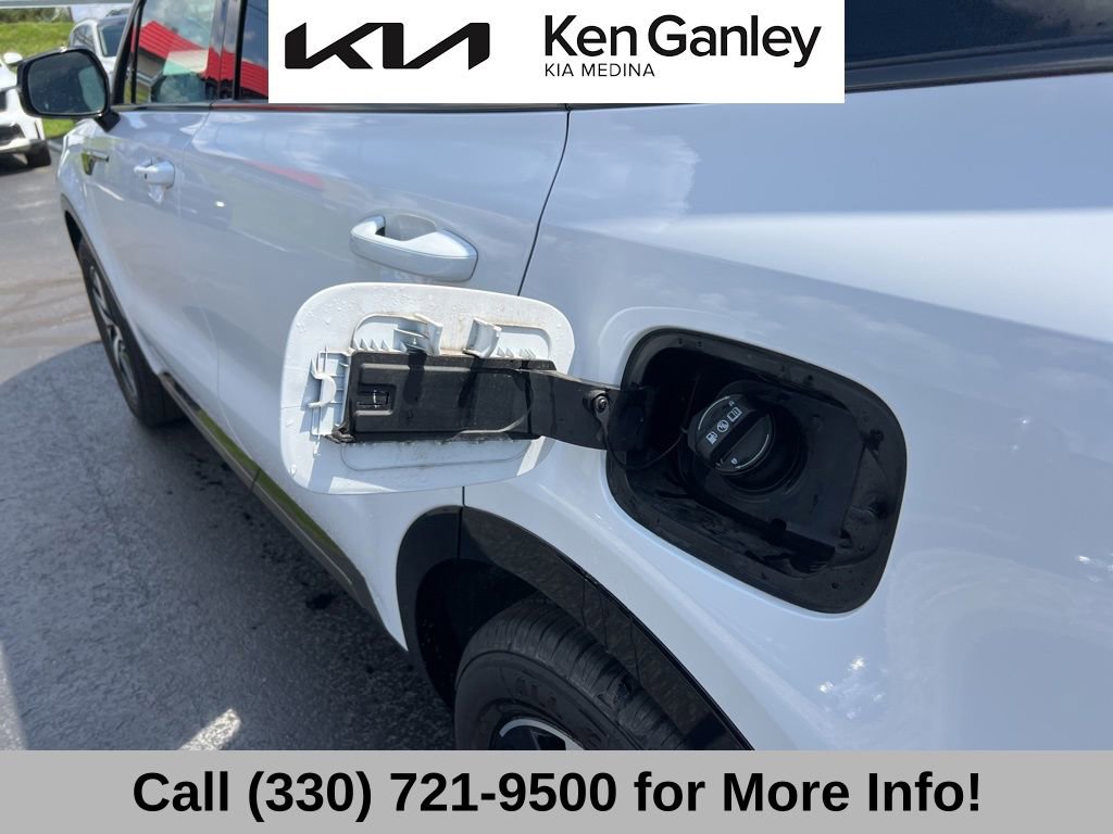 Certified 2023 Kia Sorento S w/ Panoramic Sunroof Package FWD image 50