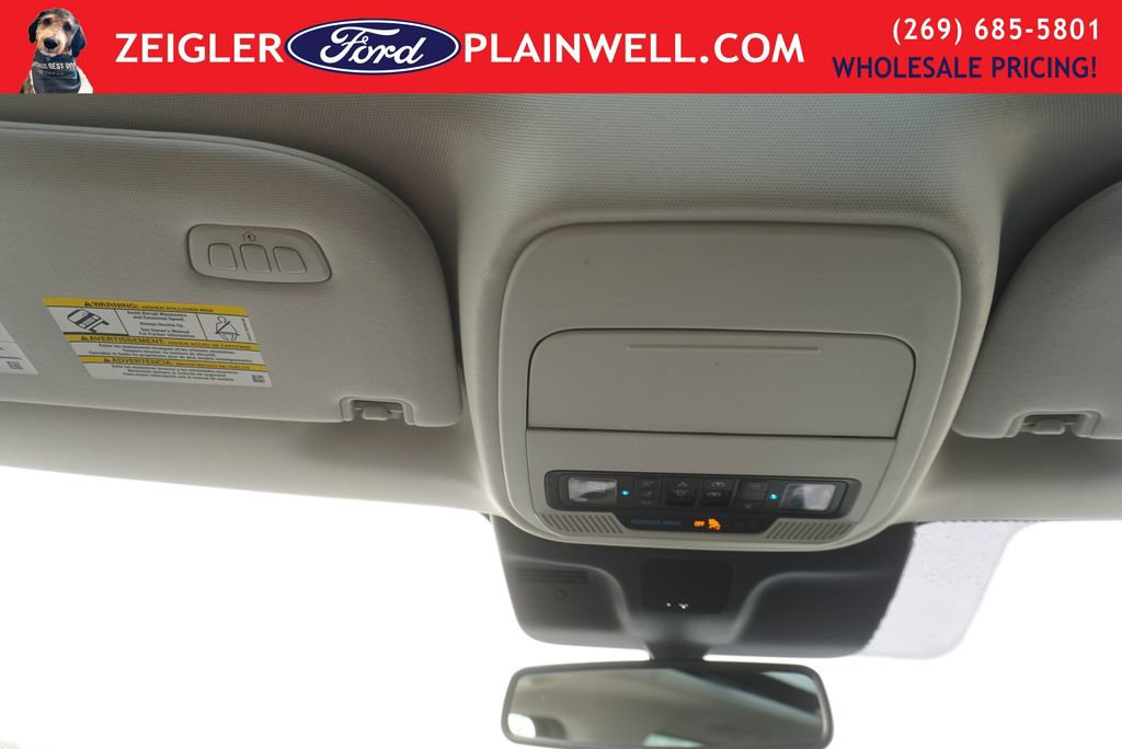 Used 2025 Ford Expedition Active image 38