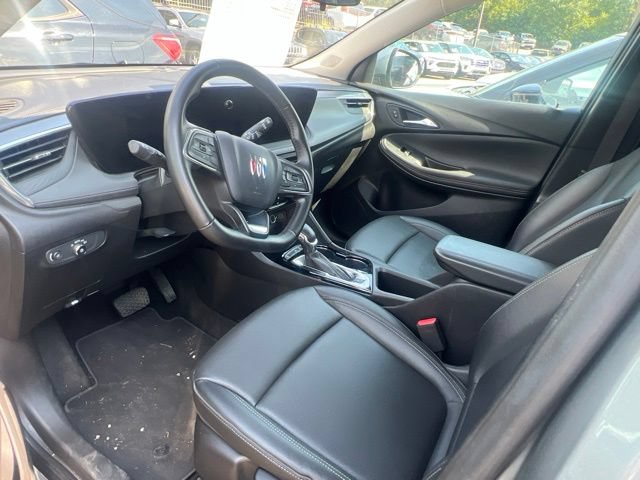 Used 2024 Buick Encore GX Sport Touring FWD image 6