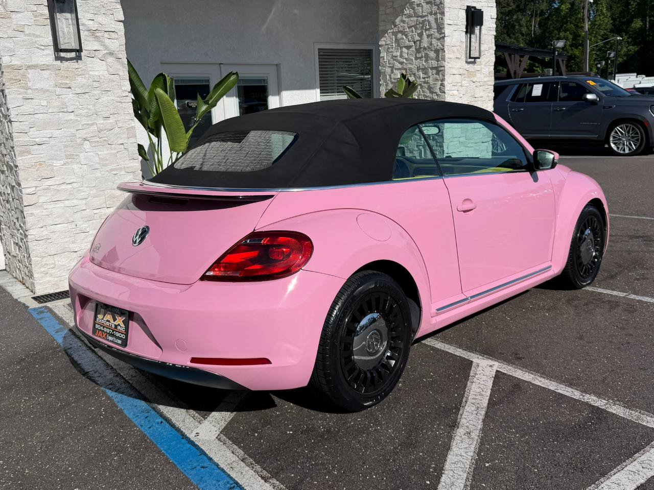 Used 2014 Volkswagen Beetle 1.8T FWD image 22