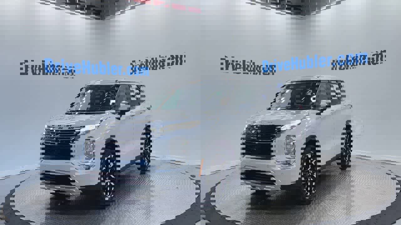 Used 2024 Mitsubishi Outlander SE image 7