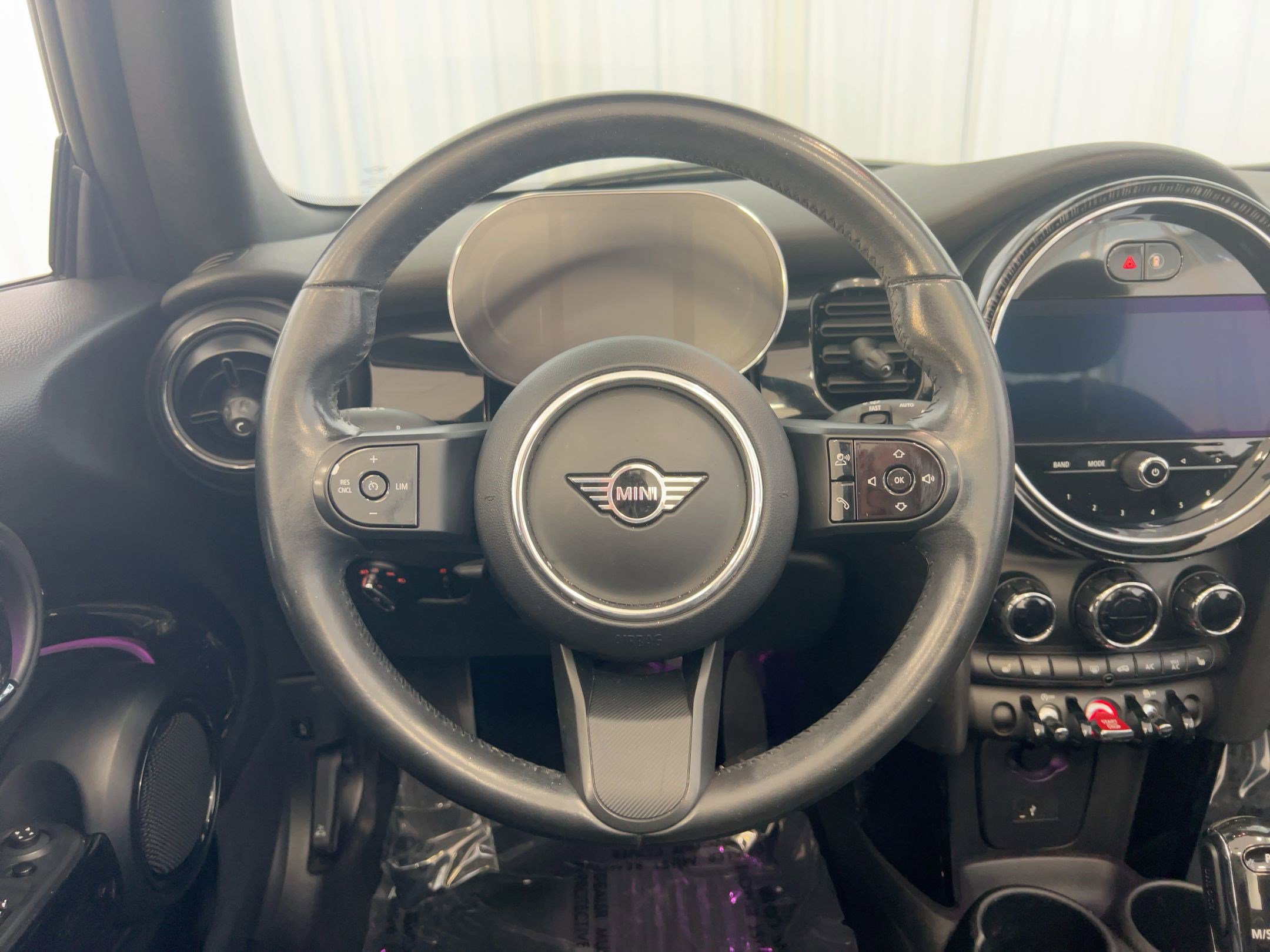 Used 2022 MINI Cooper Convertible image 16