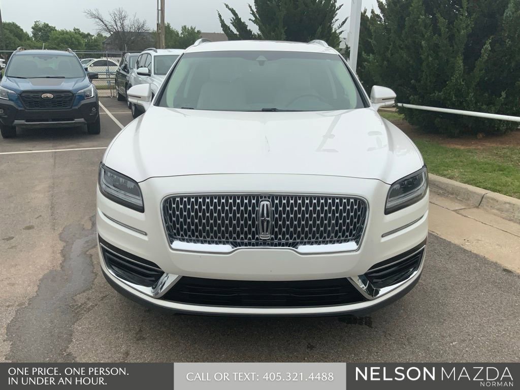 Used 2019 Lincoln Nautilus Select FWD image 2