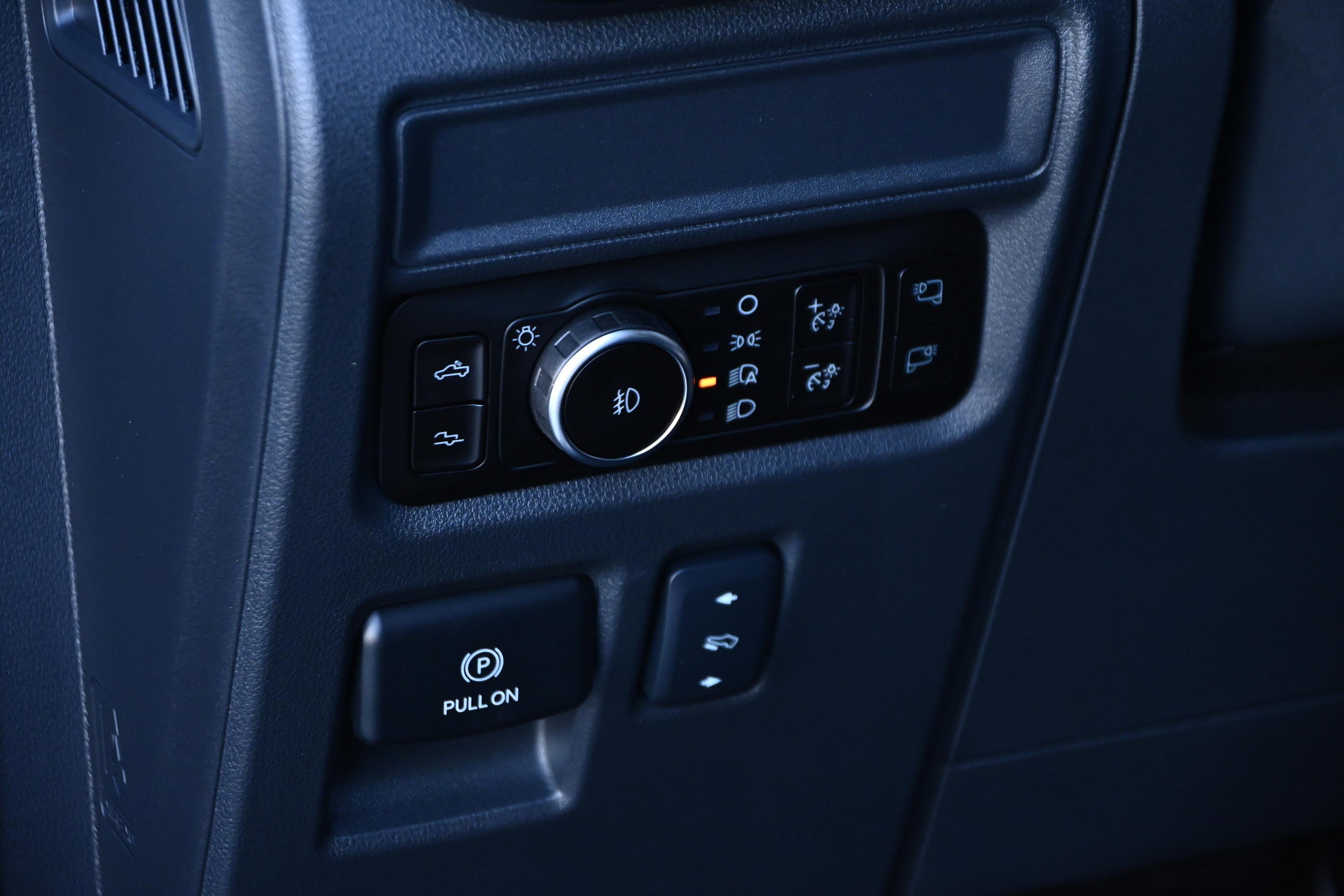 Used 2025 Ford F150 Raptor w/ Equipment Group 803A Raptor R image 31