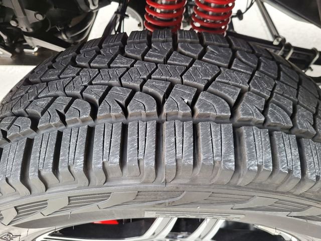 Used 2017 Mercedes-Benz G 550 Squared image 9