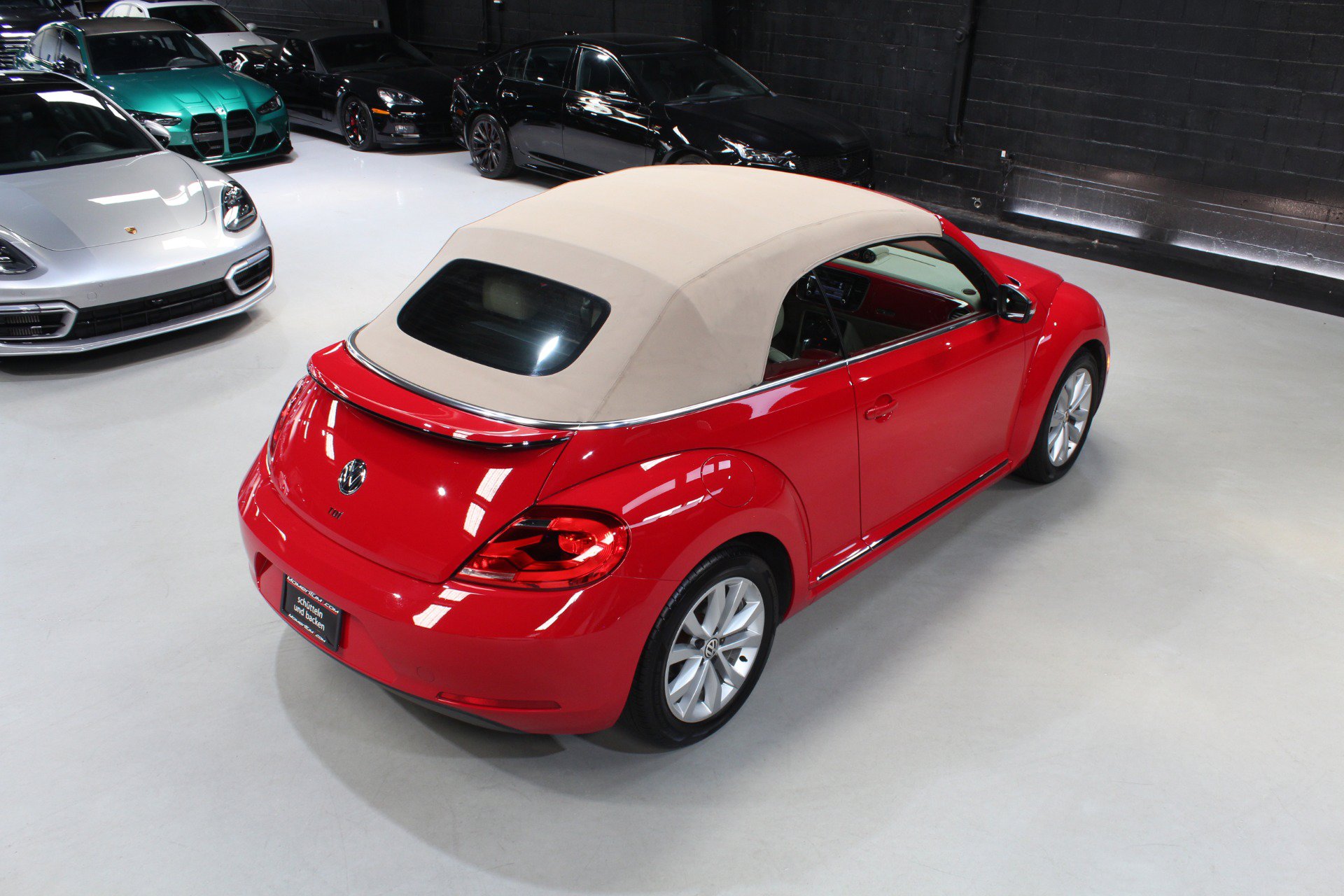 Used 2014 Volkswagen Beetle TDI FWD image 22