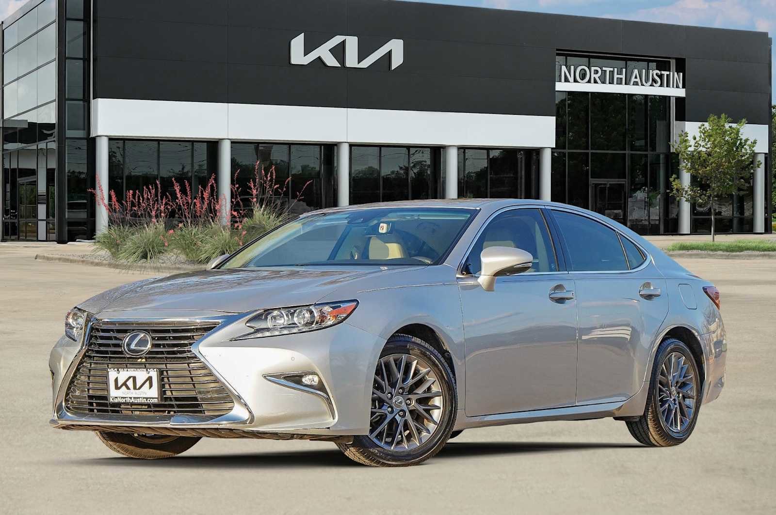 Used 2018 Lexus ES 350