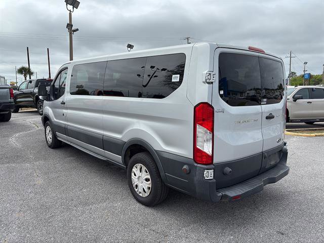 Used 2017 Ford Transit 350 XLT RWD image 5