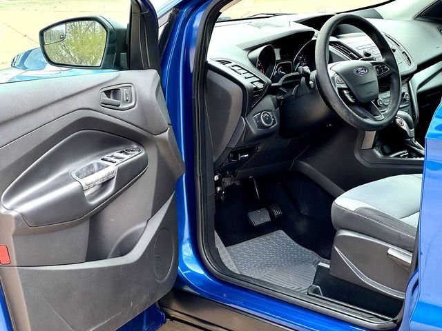 Certified 2019 Ford Escape S image 8