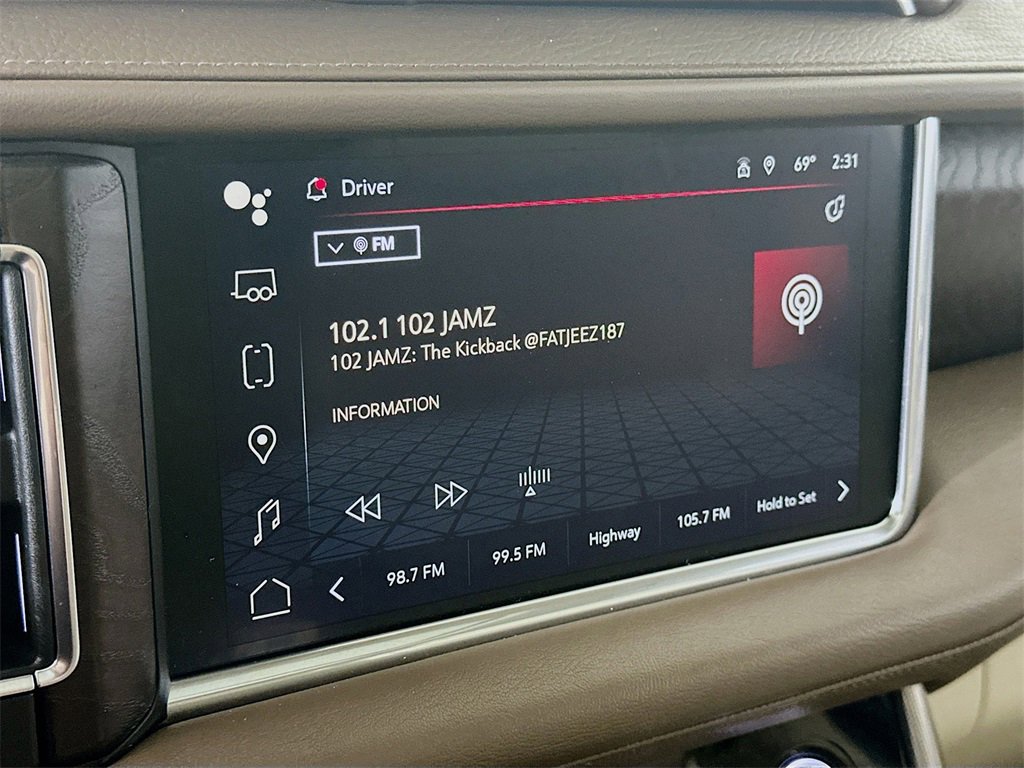 Used 2023 GMC Yukon XL Denali image 17