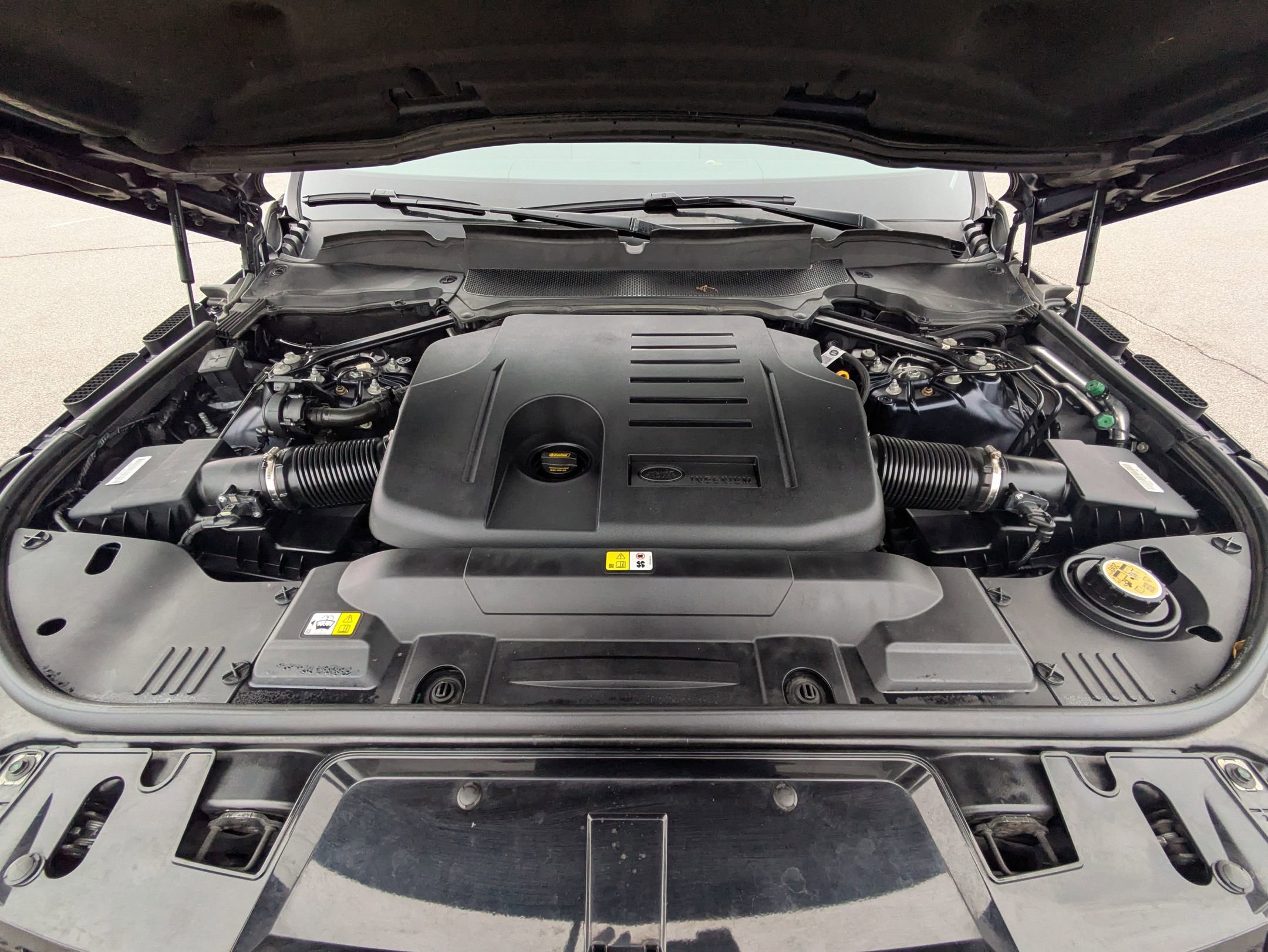 Used 2022 Land Rover Range Rover Sport HSE Silver Edition image 31