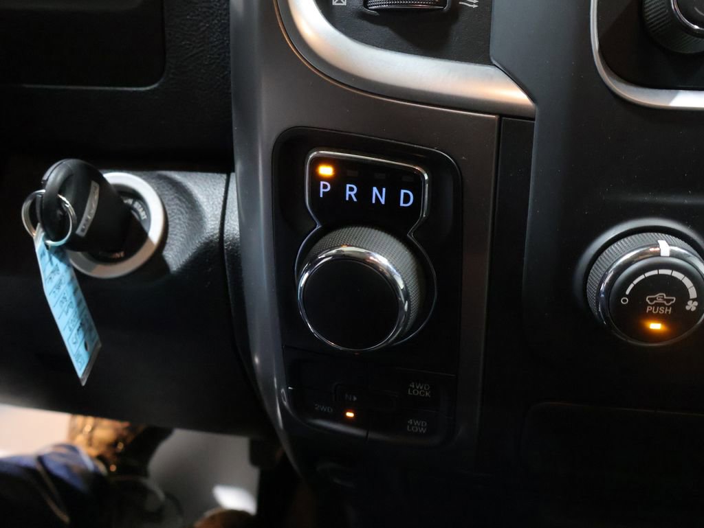 Used 2023 RAM 1500 Classic SLT AWD/4WD image 29
