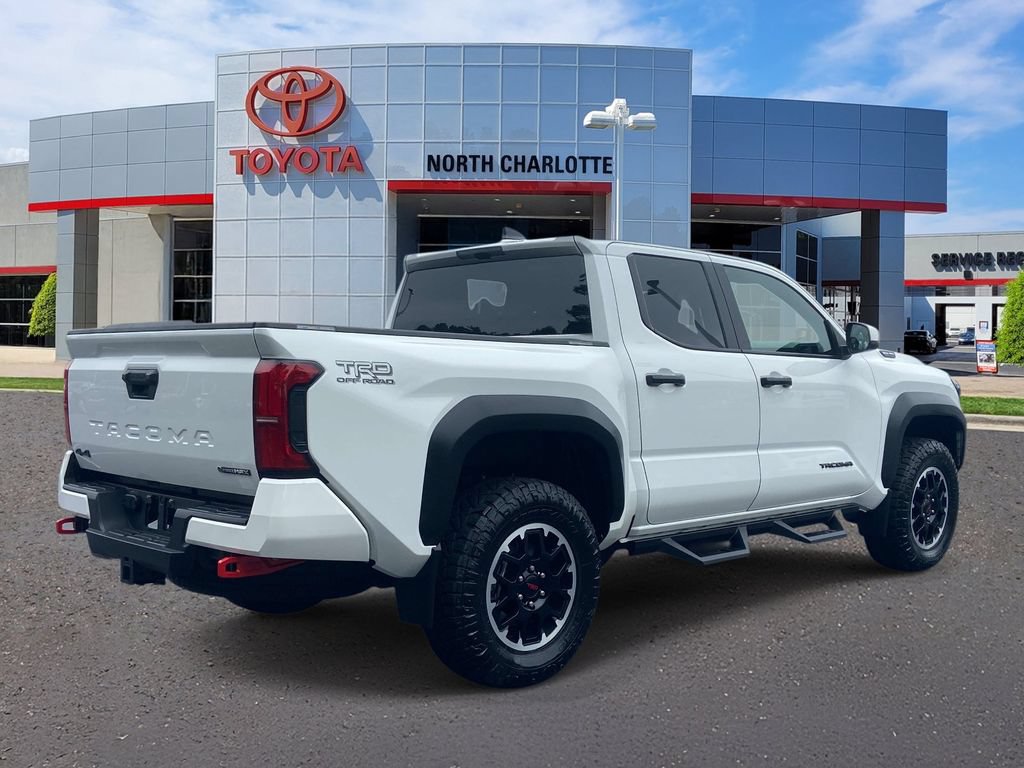 Used 2025 Toyota Tacoma TRD Off-Road AWD/4WD image 8