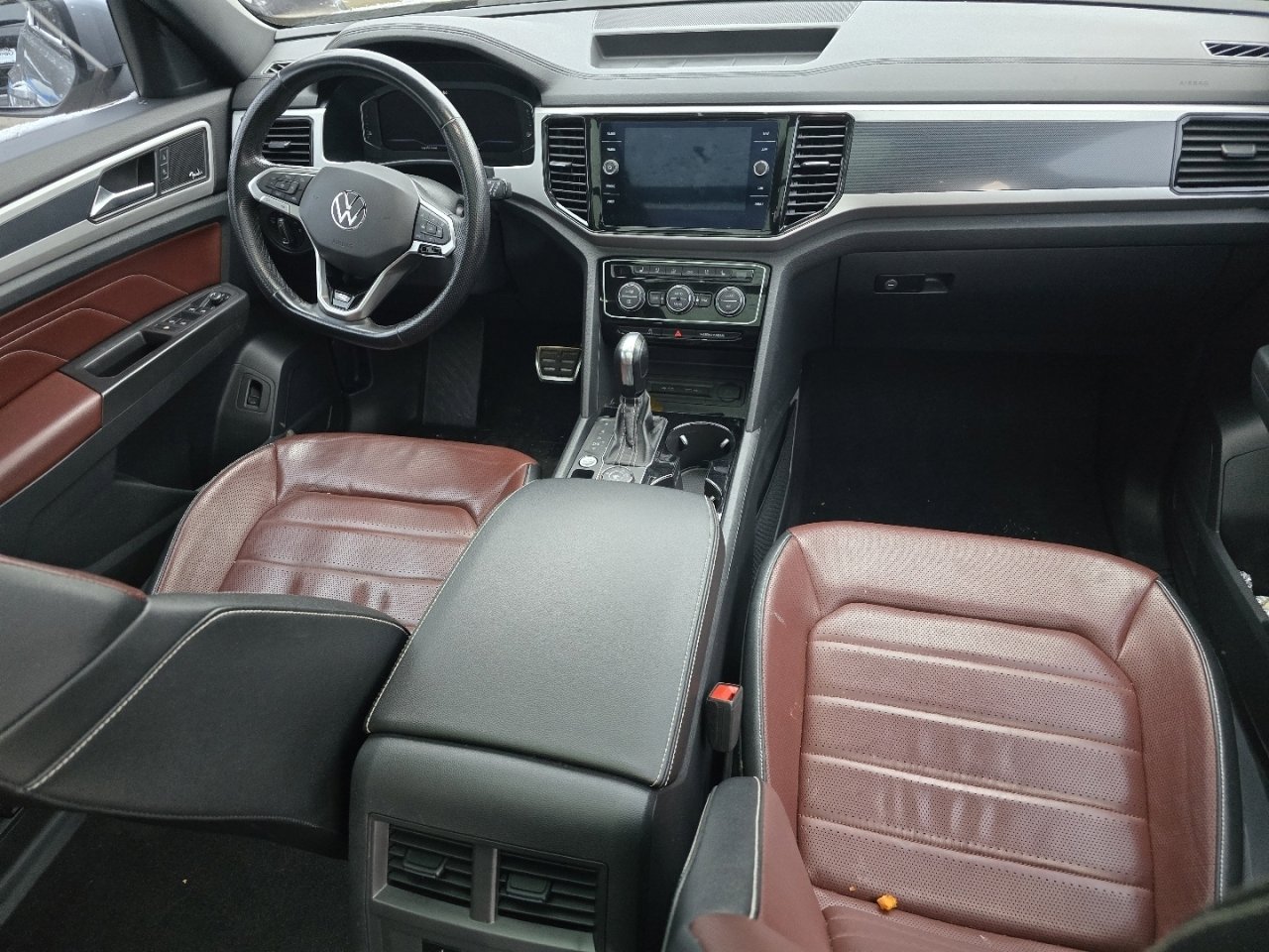 Used 2022 Volkswagen Atlas Cross Sport SEL Premium R-Line image 12