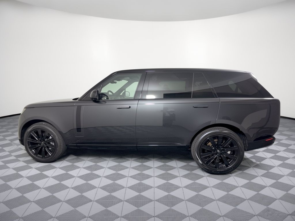 New 2027 Land Rover Range Rover Long Wheelbase SE AWD/4WD image 2