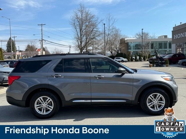 Used 2021 Ford Explorer XLT image 4