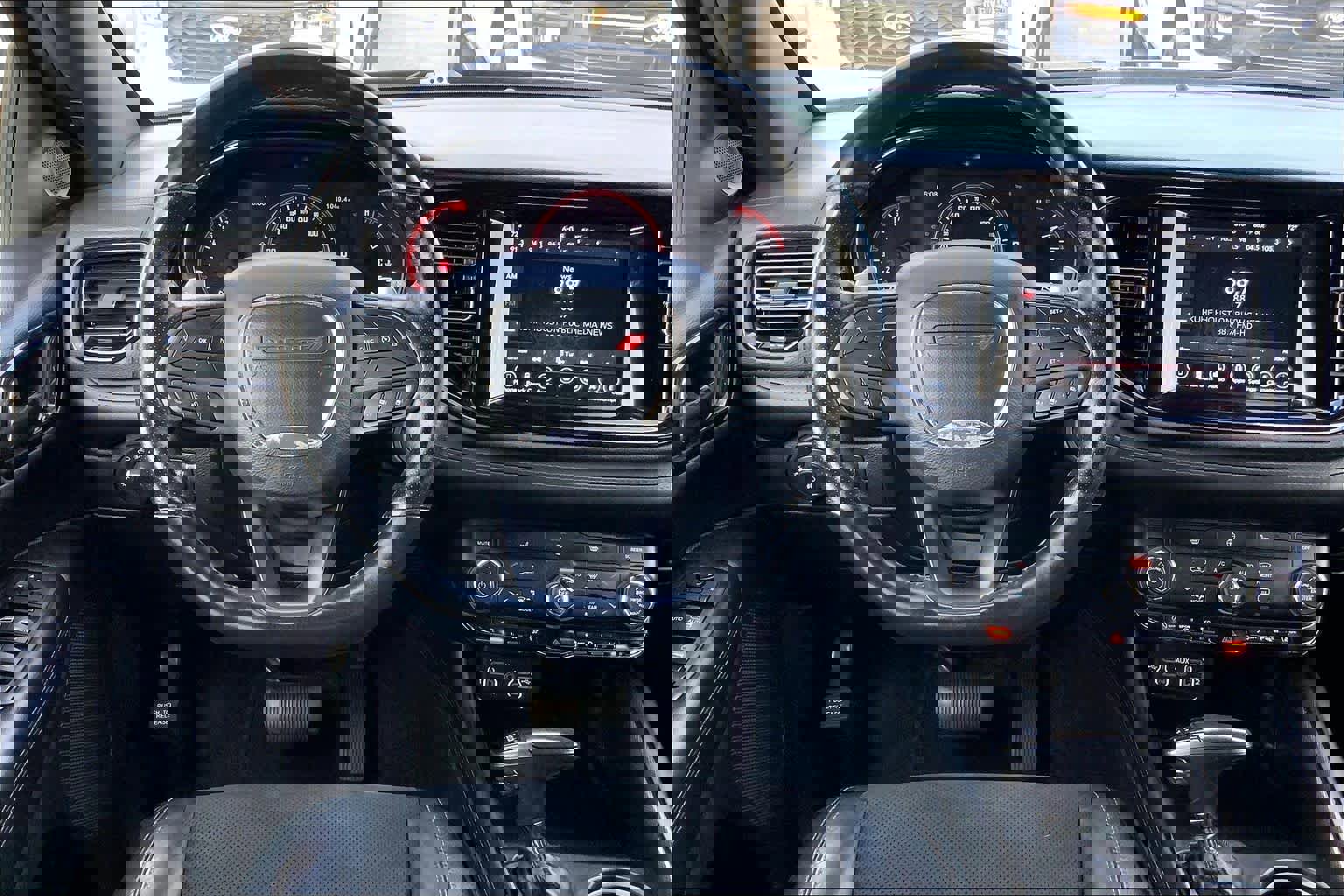 Used 2022 Dodge Durango GT image 11