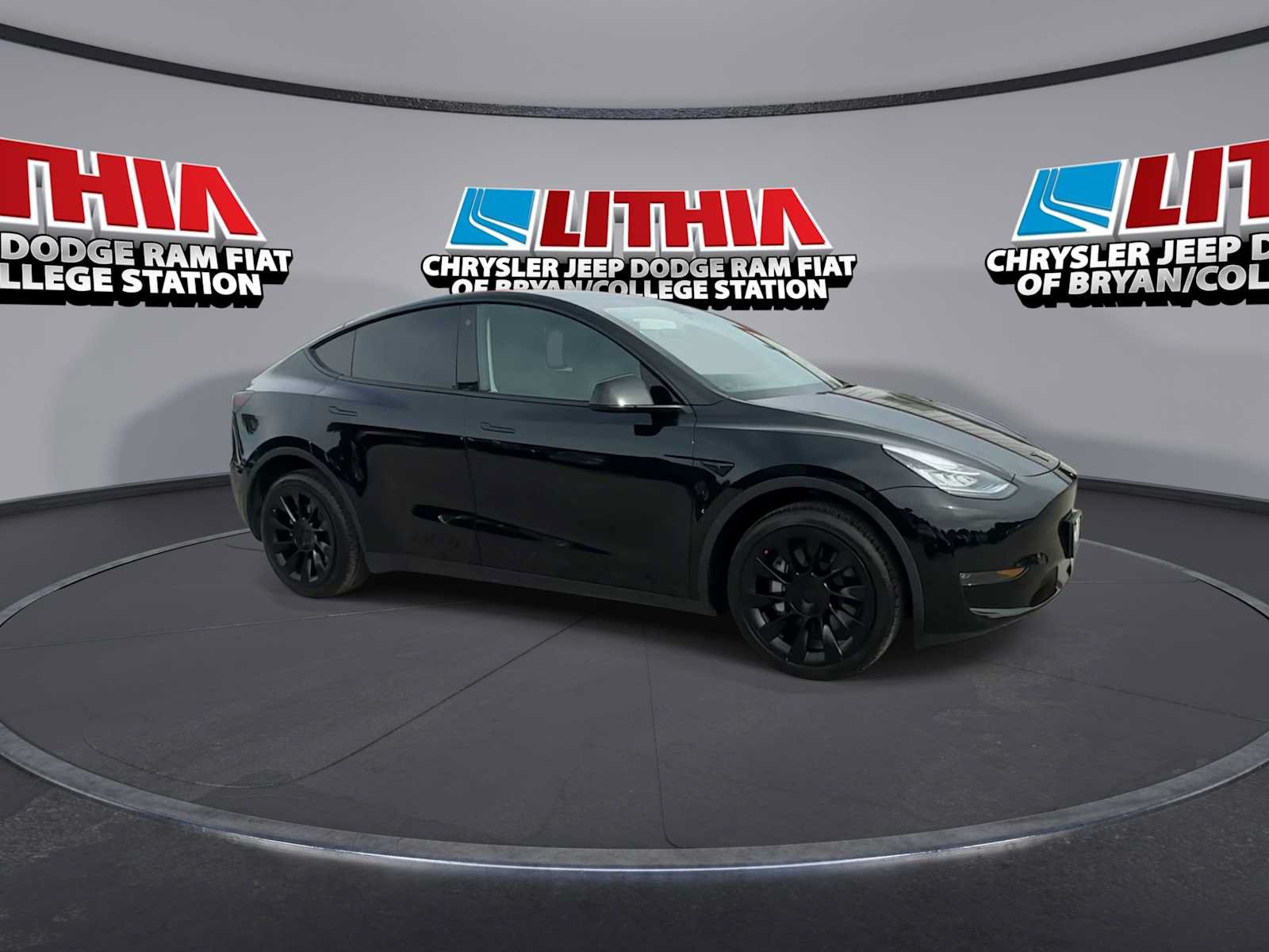 Used 2023 Tesla Model Y Long Range AWD/4WD image 9