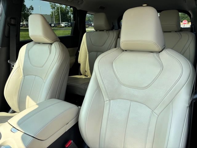 Used 2023 INFINITI QX60 Luxe w/ Cargo Package AWD/4WD image 19